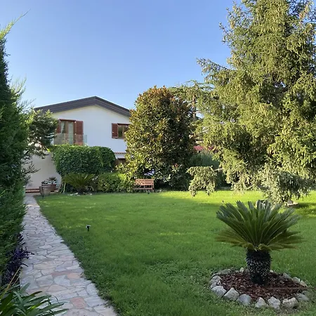 Villa The House Of Annie With Magnificent Garden Massa Lubrense
